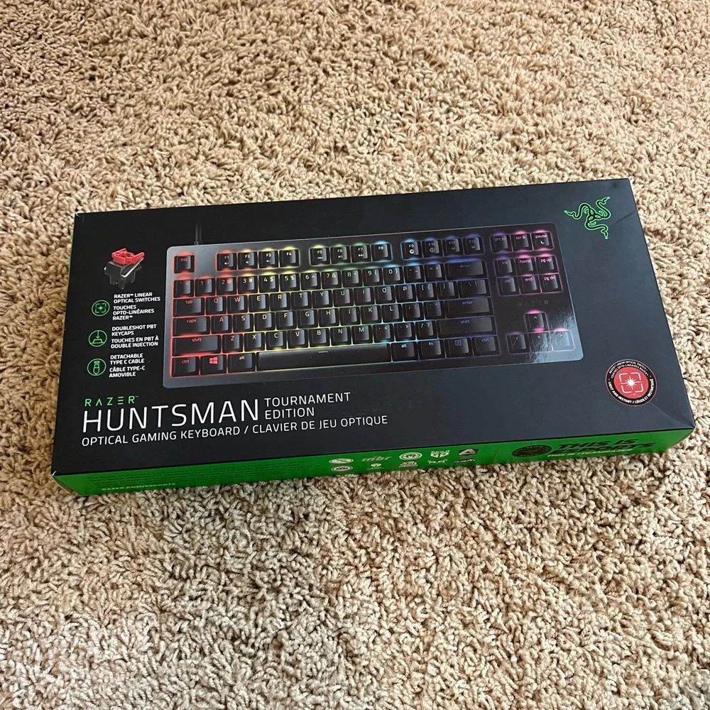 Razor huntsman tournament keyboard